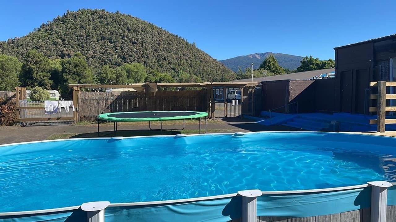 Oasis Motel & Holiday Park Turangi Eksteriør bilde